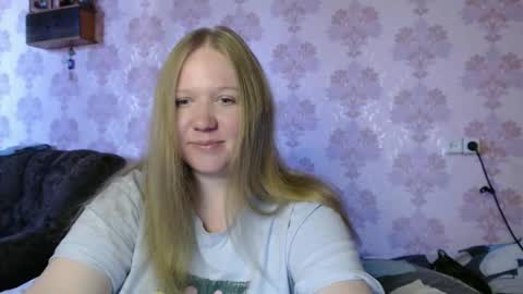 moon_linght000 online show from 06-05-26, 10:43