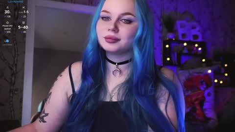 Emilia online show from 02-03-25, 12:14