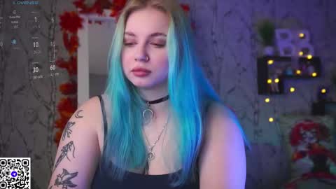 Emilia online show from 09-10-25, 10:04