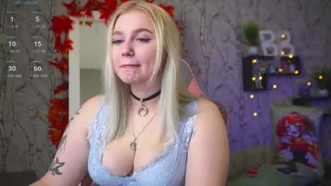 Emilia online show from 10-07-25, 08:55