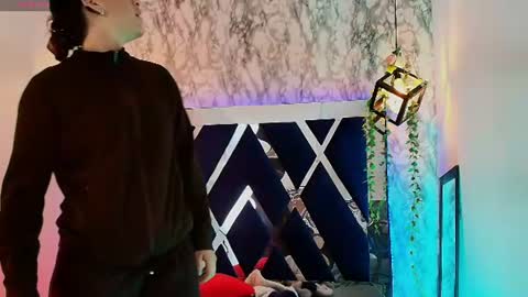 Snapshot of moon_winy chatting on 06-18-26, 11:25 Winy online show from 06-18-26, 11:25