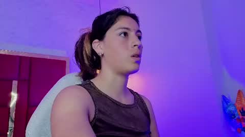 Snapshot of moon_winy chatting on 06-21-26, 11:35 Winy online show from 06-21-26, 11:35