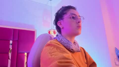 Snapshot of moon_winy chatting on 07-03-26, 11:38 Winy online show from 07-03-26, 11:38