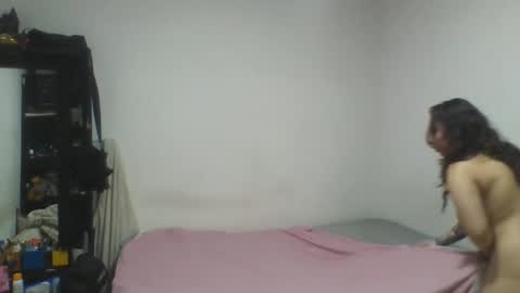 Snapshot of moonandzukko chatting on 04-04-26, 04:00 moonandzukko online show from 04-04-26, 04:00