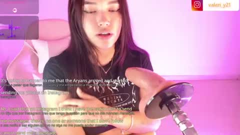 Snapshot of moonbella_bell chatting on 06-22-26, 03:25 bell online show from 06-22-26, 03:25