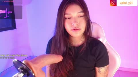 Snapshot of moonbella_bell chatting on 07-18-26, 04:16 bell online show from 07-18-26, 04:16