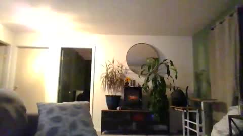 moonbutterfly94 online show from 11-01-25, 10:17