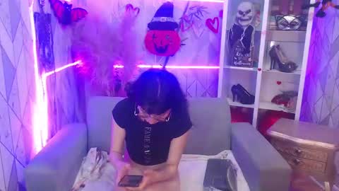 Charlotte online show from 10-20-25, 06:19