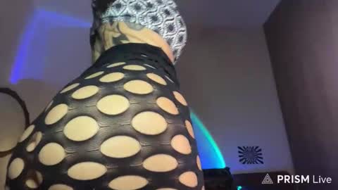 Snapshot of mooncinna chatting on 10-08-25, 09:34 Cinna online show from 10-08-25, 09:34