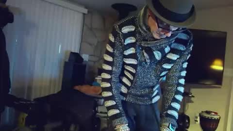 Snapshot of moondanceraa chatting on 12-02-25, 01:00 moondanceraa online show from 12-02-25, 01:00