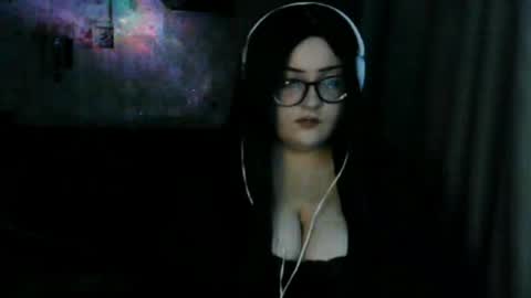 moonfairy2 online show from 04-29-26, 06:25