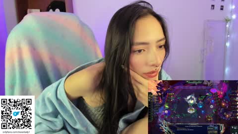 Snapshot of moonlady_ chatting on 01-19-25, 08:50 MOON online show from 01-19-25, 08:50