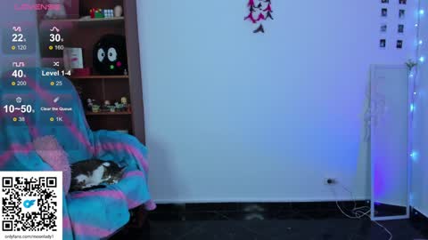 Snapshot of moonlady_ chatting on 01-25-25, 01:21 MOON online show from 01-25-25, 01:21