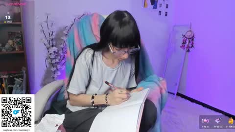 MOON  online show from 09-25-25, 05:22