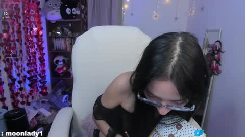 MOON  online show from 05-05-26, 01:57
