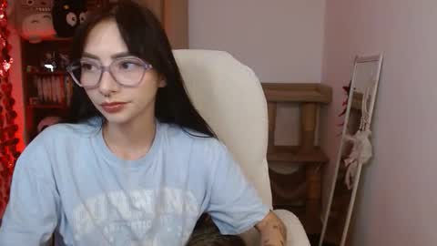 MOON  online show from 05-26-26, 03:35
