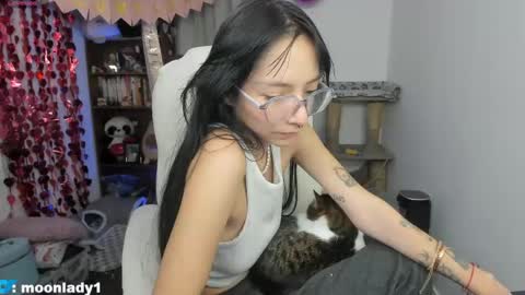 MOON  online show from 06-08-26, 04:13