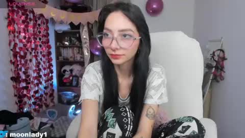 MOON  online show from 06-15-26, 12:57