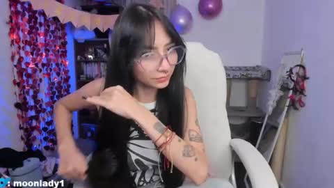 MOON  online show from 06-19-26, 03:44