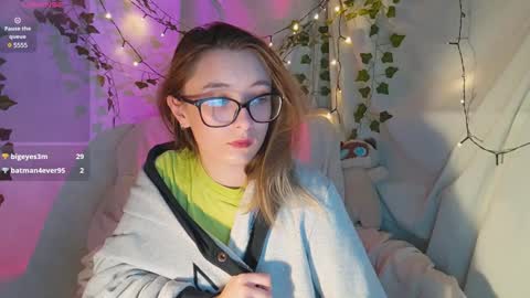 Snapshot of moonlight__lovers chatting on 12-02-24, 01:24 Dana online show from 12-02-24, 01:24