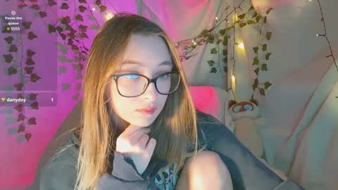 Snapshot of moonlight__lovers chatting on 12-07-24, 01:51 Dana online show from 12-07-24, 01:51