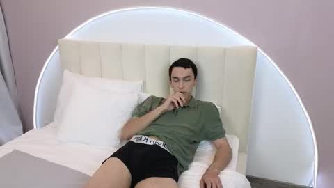 Stan online show from 11-21-25, 08:35