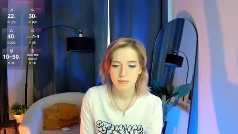 Asuna online show from 09-14-25, 01:32