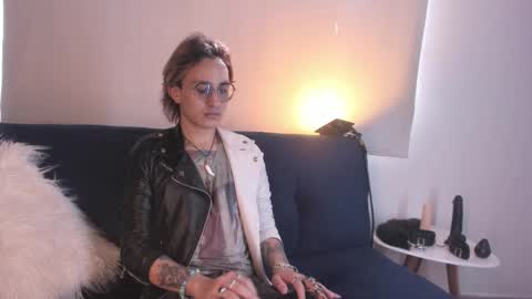 Snapshot of moonn_fox chatting on 10-01-25, 08:26 Moon online show from 10-01-25, 08:26