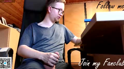 Flo online show from 07-31-26, 05:12