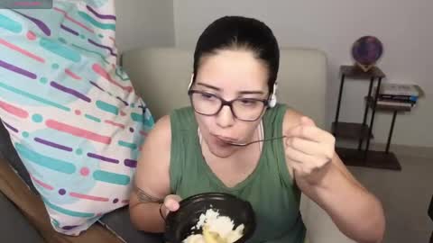 Moon Woman online show from 04-28-26, 07:57
