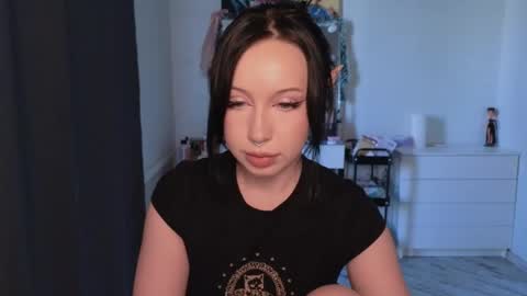 Snapshot of moranagoddess chatting on 05-06-26, 11:37 Morana follow my boosty online show from 05-06-26, 11:37