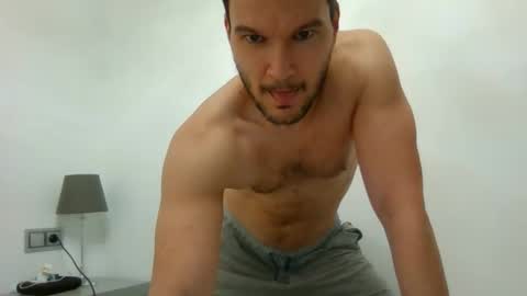 Snapshot of morbosogym27 chatting on 02-09-26, 07:45 morbosogym27 online show from 02-09-26, 07:45