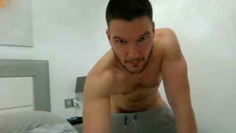 Snapshot of morbosogym27 chatting on 02-13-26, 09:16 morbosogym27 online show from 02-13-26, 09:16