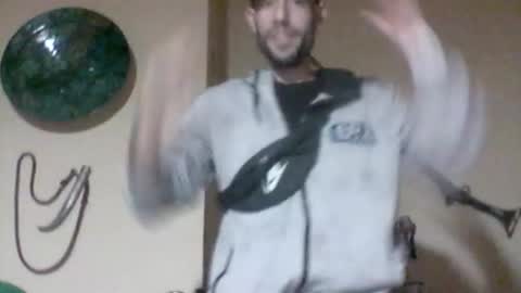 Snapshot of morenikoo26 chatting on 10-04-25, 02:09 morenikoo26 online show from 10-04-25, 02:09