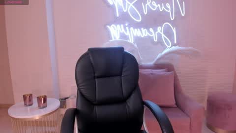 Morgan Hicks online show from 01-16-25, 06:59