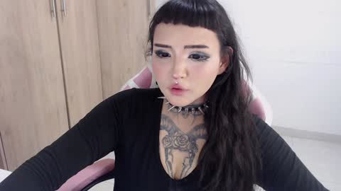 Morgan Moon online show from 01-27-25, 06:20