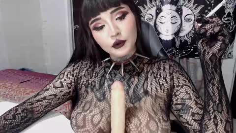Morgan Moon online show from 09-11-25, 04:18