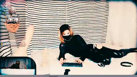 Snapshot of morphelina chatting on 12-03-25, 04:38 Morphelina online show from 12-03-25, 04:38