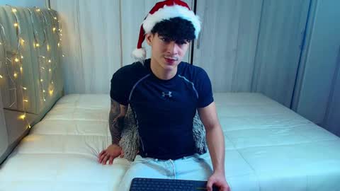 Snapshot of morthy_downey chatting on 12-19-24, 02:02 Morthy online show from 12-19-24, 02:02