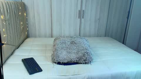 Snapshot of morthy_downey chatting on 12-19-24, 05:08 Morthy online show from 12-19-24, 05:08