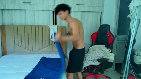 Snapshot of morthy_downey chatting on 01-19-25, 01:01 Morthy online show from 01-19-25, 01:01