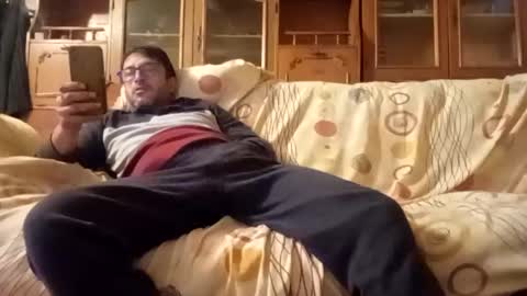 Snapshot of mospeleu chatting on 12-23-24, 06:33 Nomadu online show from 12-23-24, 06:33