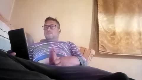 Nomadu online show from 05-17-26, 06:22