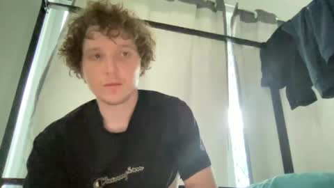 Snapshot of mosterr325 chatting on 02-04-25, 10:02 mosterr325 online show from 02-04-25, 10:02