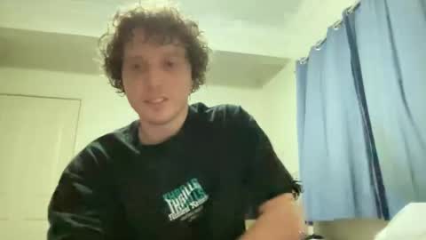 Snapshot of mosterr325 chatting on 03-04-25, 12:44 mosterr325 online show from 03-04-25, 12:44