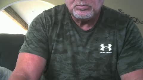 Snapshot of motorguy08 chatting on 09-11-25, 02:39 motorguy08 online show from 09-11-25, 02:39
