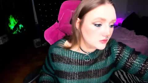 Snapshot of motorkate chatting on 12-07-24, 01:58 motorkate online show from 12-07-24, 01:58