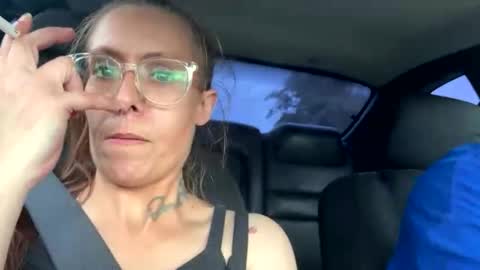 B online show from 11-09-25, 02:37