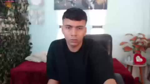 Snapshot of mou_fly chatting on 09-19-25, 12:50 Mou Fly online show from 09-19-25, 12:50