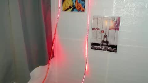 Snapshot of mouiline_rouge69 chatting on 02-16-25, 02:20 mouiline_rouge69 online show from 02-16-25, 02:20